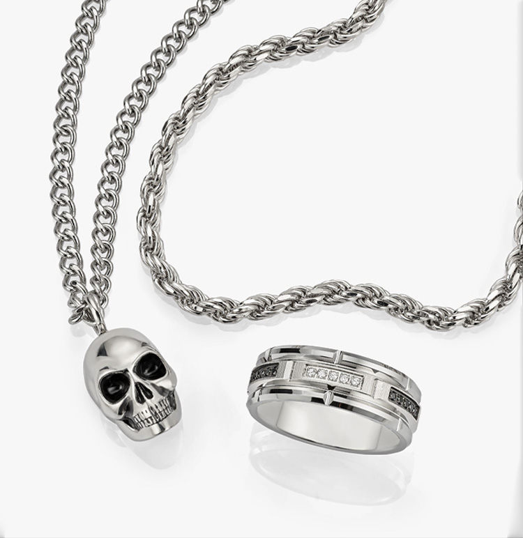 Men's bracelet, skull pendant and ring.